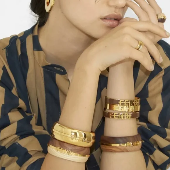 Fendi The Fendista bracelet/ Runway Piece/ Never Worn/ Gorgeous 😍 Bracelets